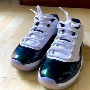 Jordan 11 Low Iridescent Size 8 Used once